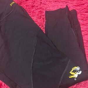 PINK Mizzou leggings
